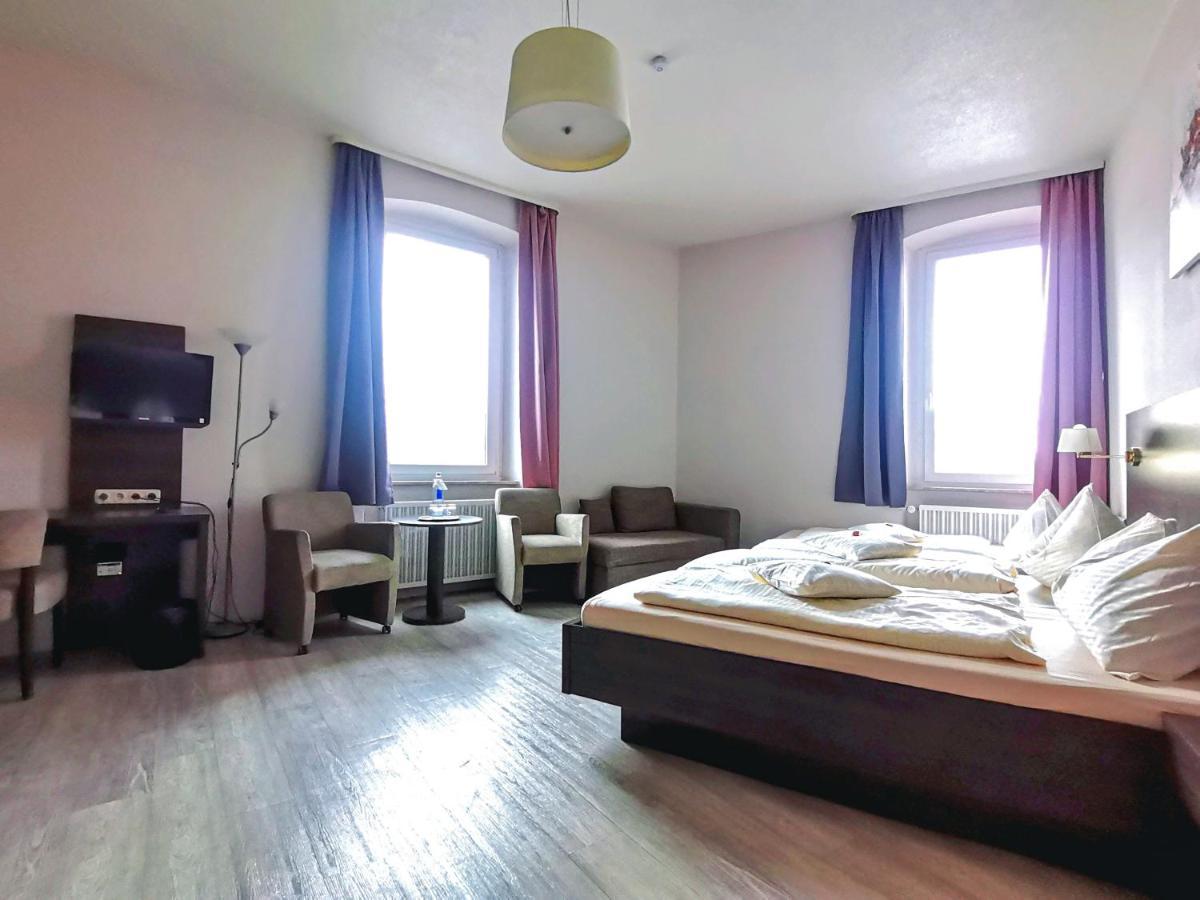 Hotel Kitzinger Hof An Der B8 Kitzingen Eksteriør bilde