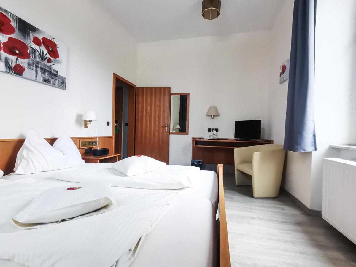 Hotel Kitzinger Hof An Der B8 Kitzingen Eksteriør bilde